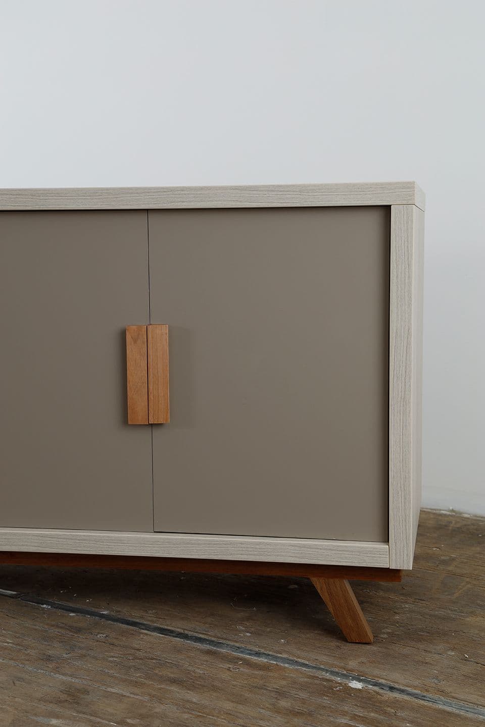 Mueble Auxiliar Bisonó White Cape