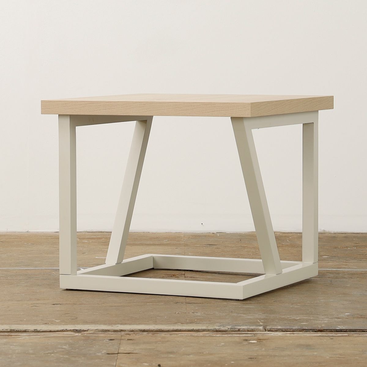 Mesa Lateral Jaragua Bardolino Natural